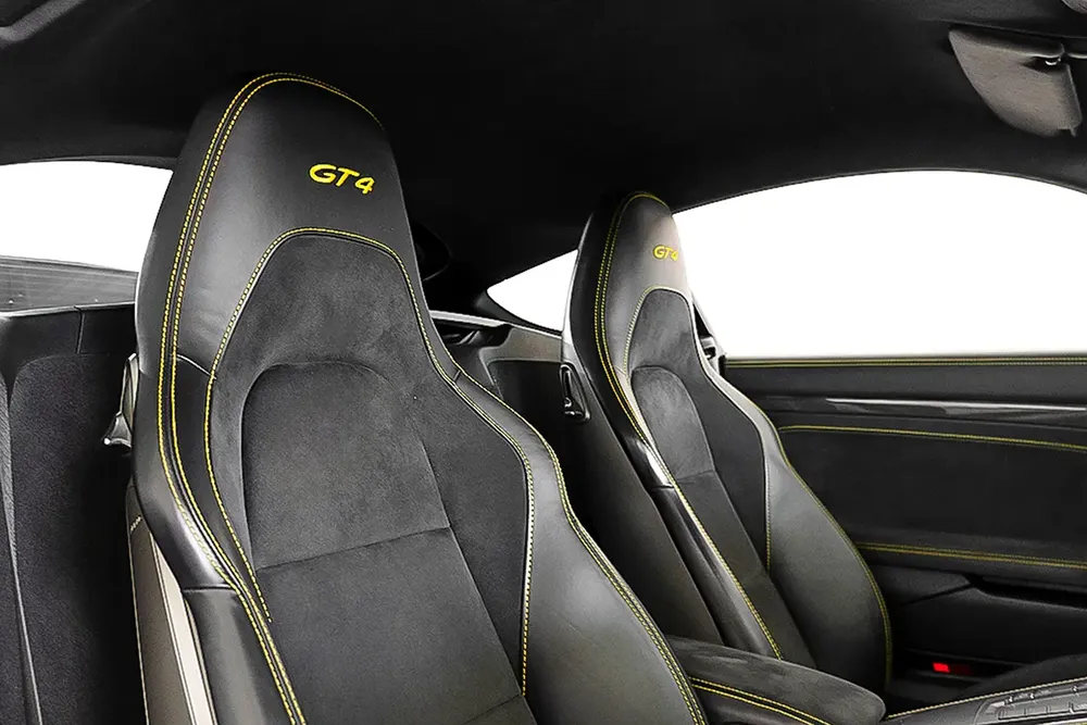8,140 AED / 60 months | 0% DP | 2020 Porsche Cayman GT4 / Porsche Warranty - Image 13