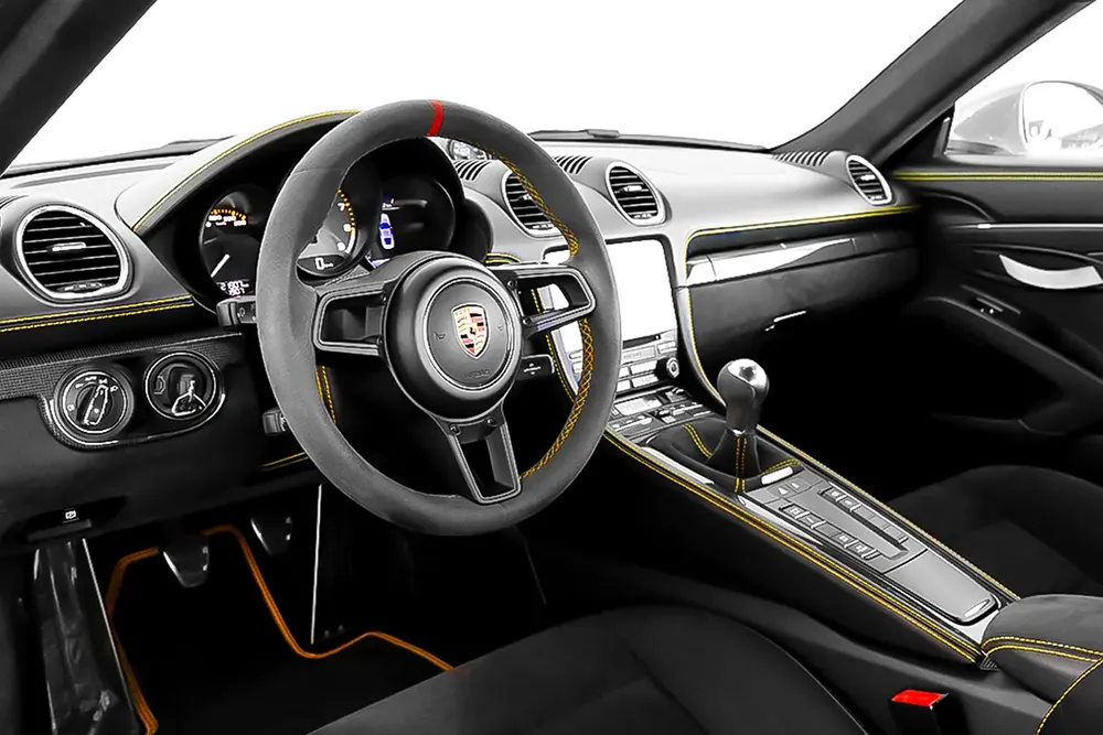 8,140 AED / 60 months | 0% DP | 2020 Porsche Cayman GT4 / Porsche Warranty - Image 7
