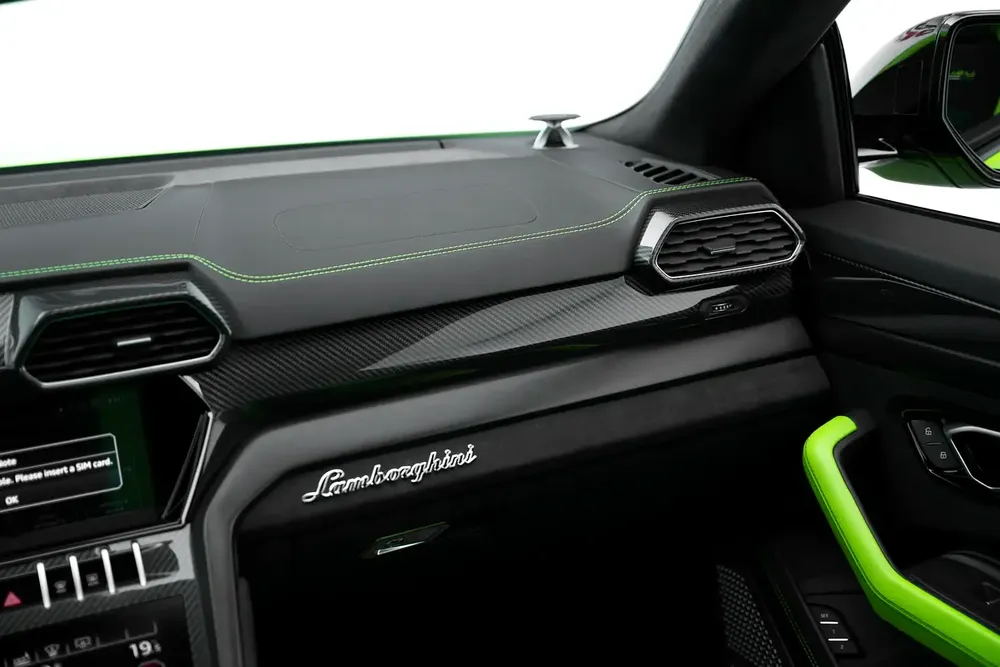 2021 LAMBORGHINI URUS - Image 11