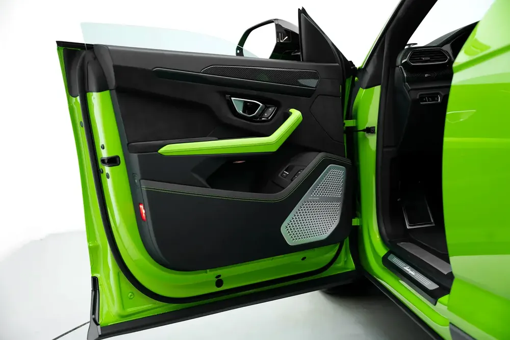 2021 LAMBORGHINI URUS - Image 14