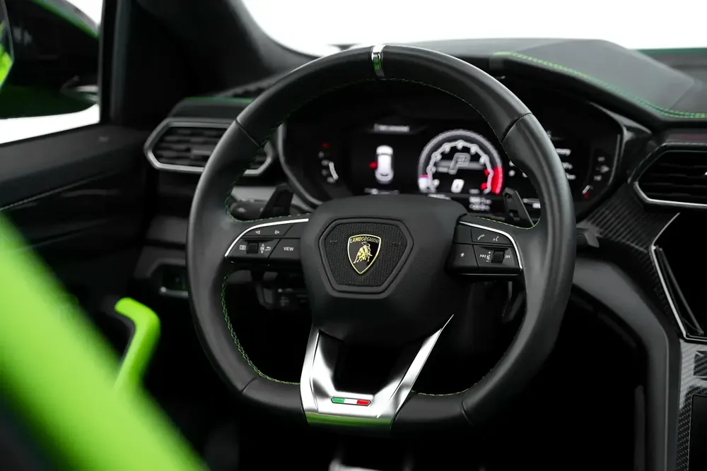 2021 LAMBORGHINI URUS - Image 7