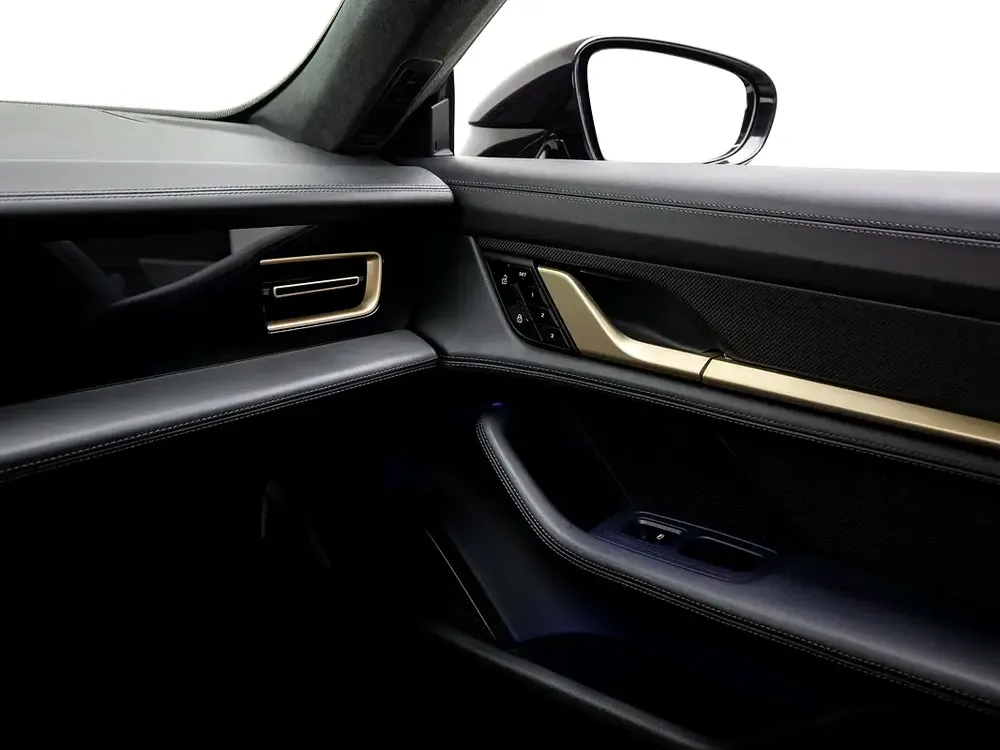 2020 | Porsche | Taycan | Turbo S | GCC Spec - Image 15