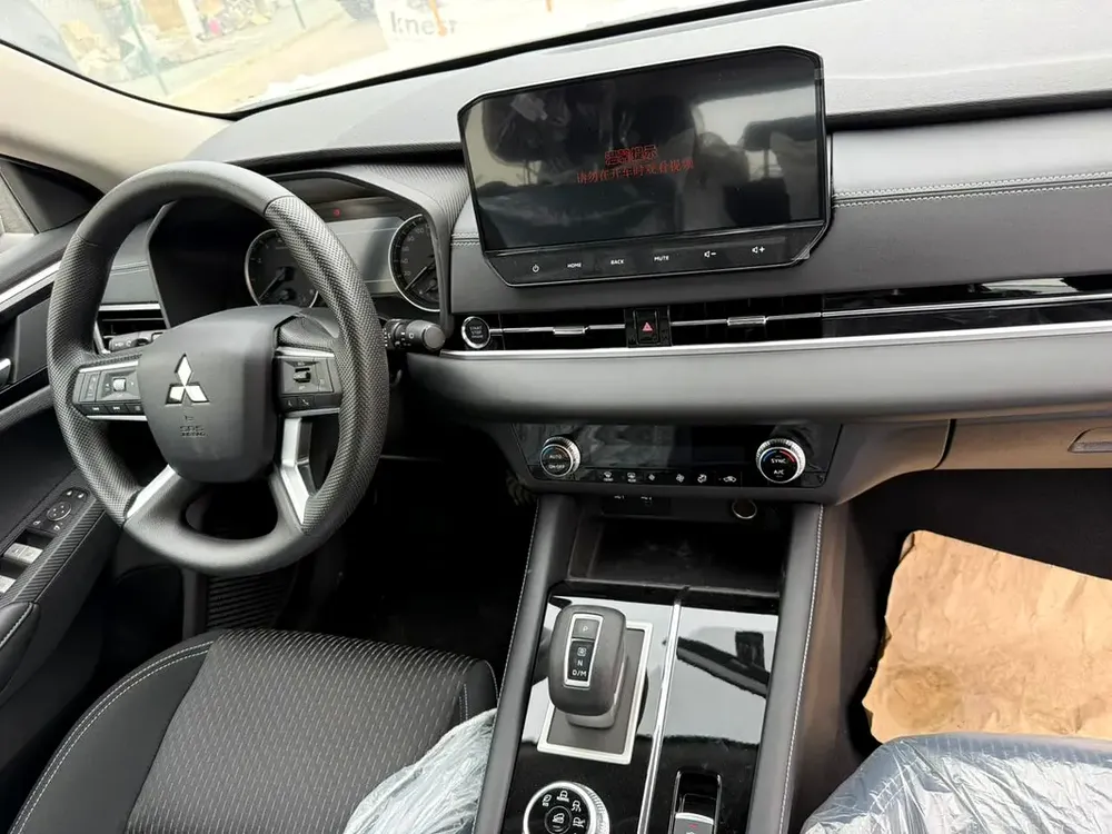 Mitsubishi Outlander Premium 2022 - Image 15