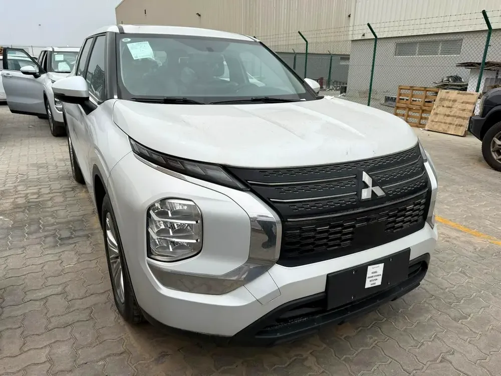 Mitsubishi Outlander Premium 2022 - Image 4