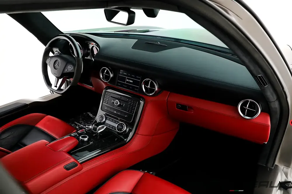 2011 Mercedes Benz SLS Amg Coupe | GCC | Low Mileage | Full Option | Excellent Condition | 6.2L V8 - Image 14