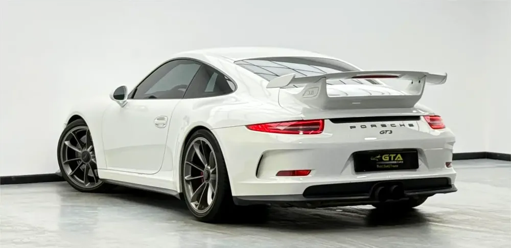 2014 Porsche 911 GT3, Full Porsche Service History, Excellent Condition, GCC - Image 4