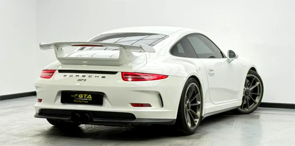 2014 Porsche 911 GT3, Full Porsche Service History, Excellent Condition, GCC - Image 6