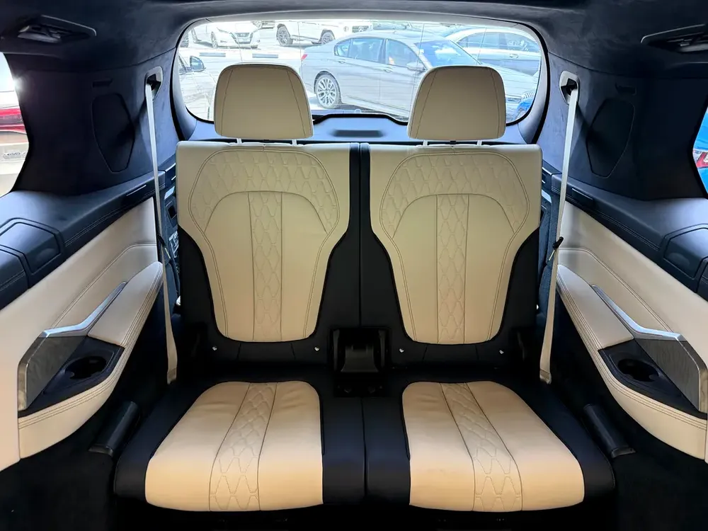 AED 2,255 P.M | 2019 BMW X7 xDrive50i M Sport | Under Warranty | GCC | - Image 20