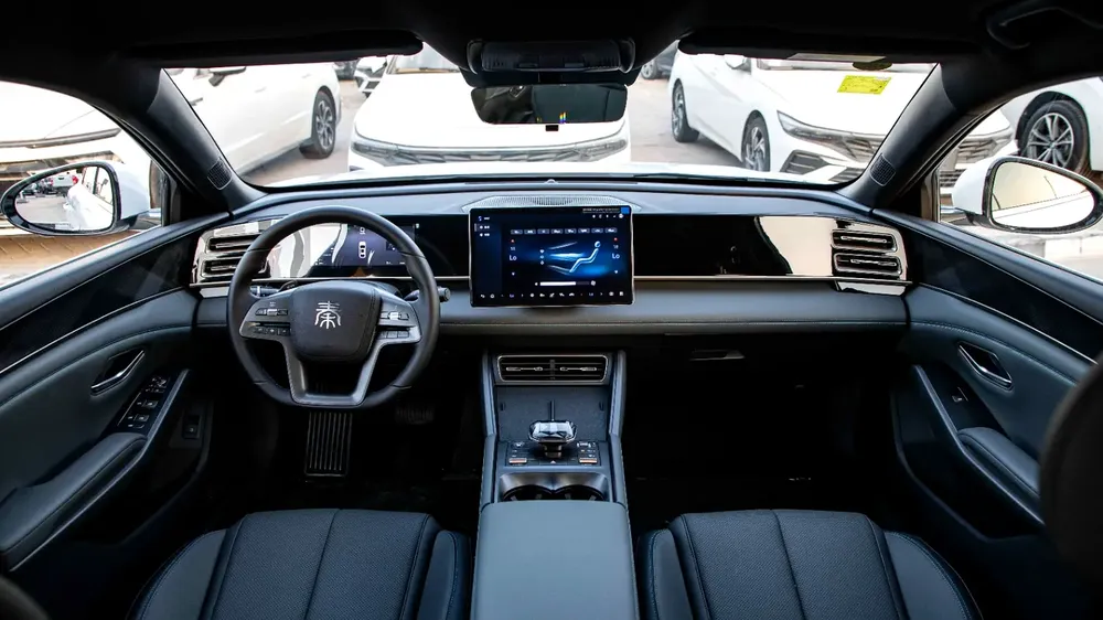 BYD Qin L DM-i 80KM INTELLIGENT DRIVING LEADING EDITION | 2025 | with 5 Years EVS Warranty - Image 11