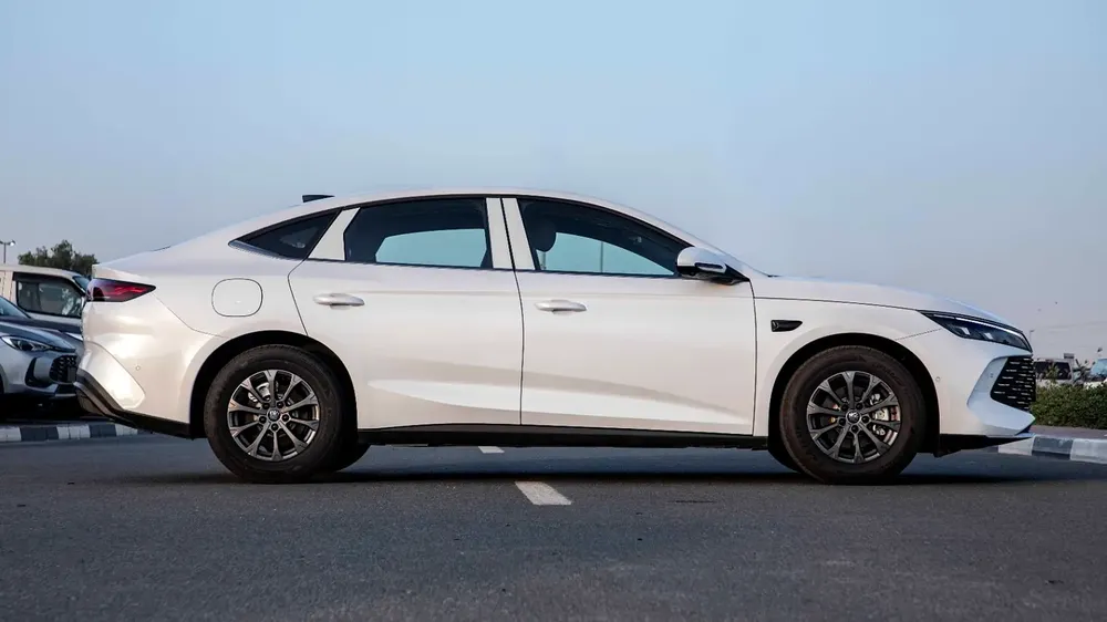 BYD Qin L DM-i 80KM INTELLIGENT DRIVING LEADING EDITION | 2025 | with 5 Years EVS Warranty - Image 4