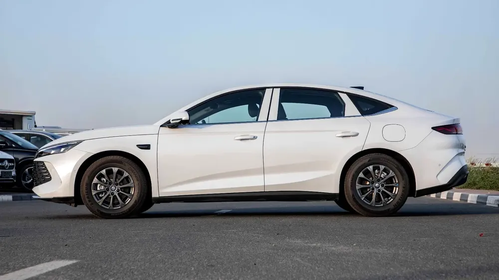 BYD Qin L DM-i 80KM INTELLIGENT DRIVING LEADING EDITION | 2025 | with 5 Years EVS Warranty - Image 6