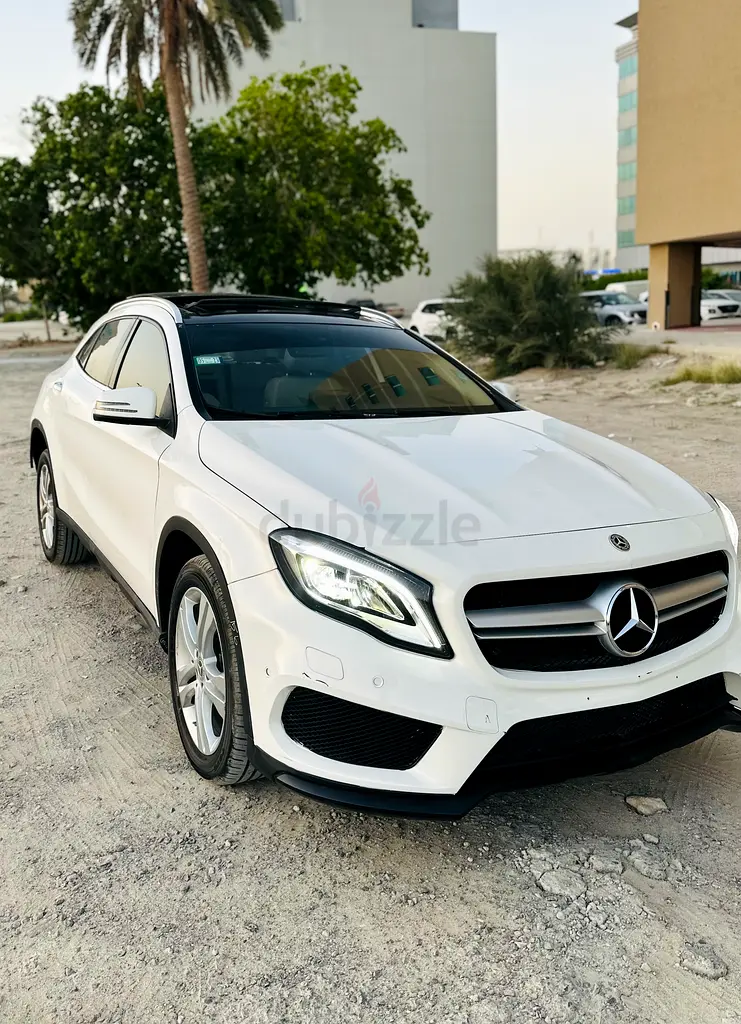 Mercedes-Benz GLA No Accident No Paint - Image 5