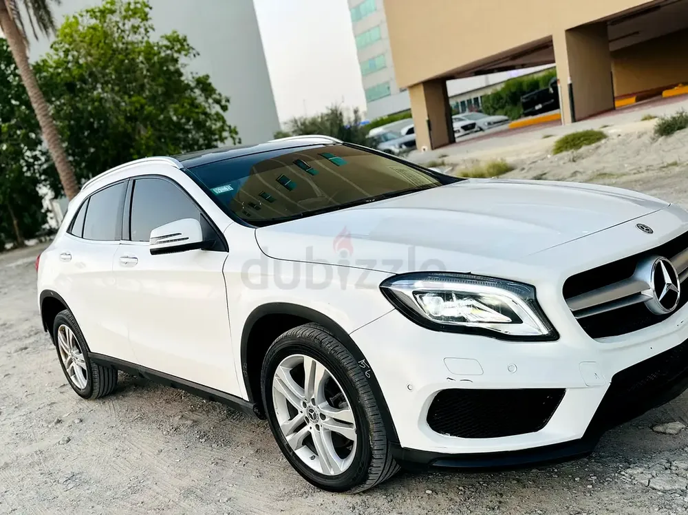 Mercedes-Benz GLA No Accident No Paint - Image 7