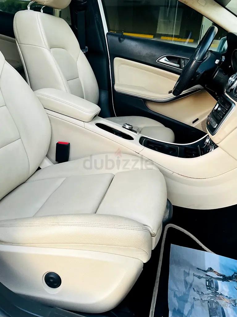 Mercedes-Benz GLA No Accident No Paint - Image 9