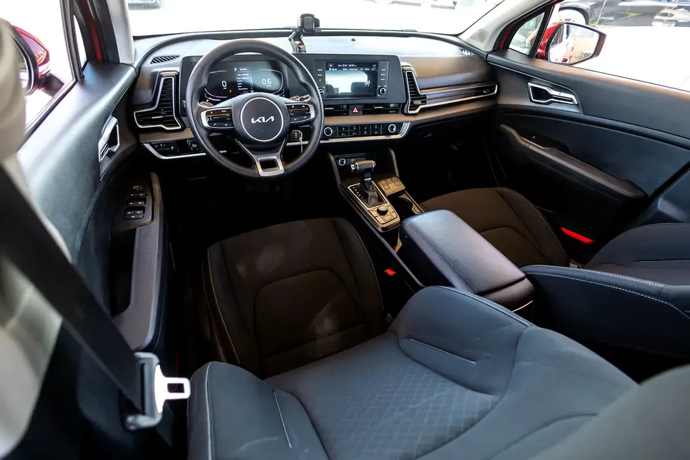 Kia Sportage 2023 GCC | Warranty with Flexible D.P. - Image 11