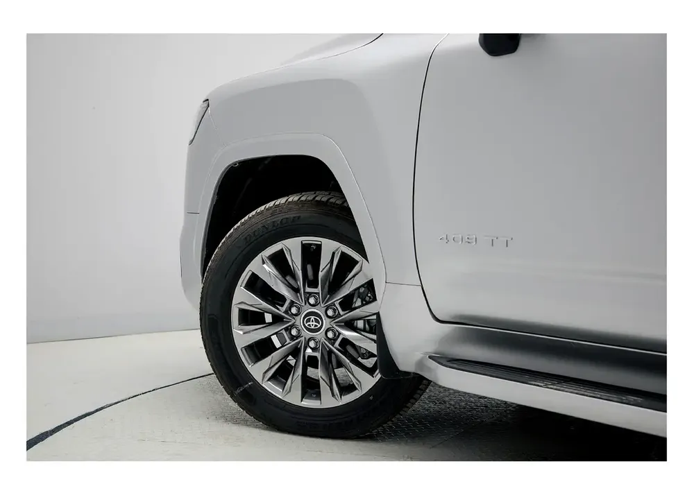 Toyota Land Cruiser GXR 3.5L TT GCC Specs - Image 19