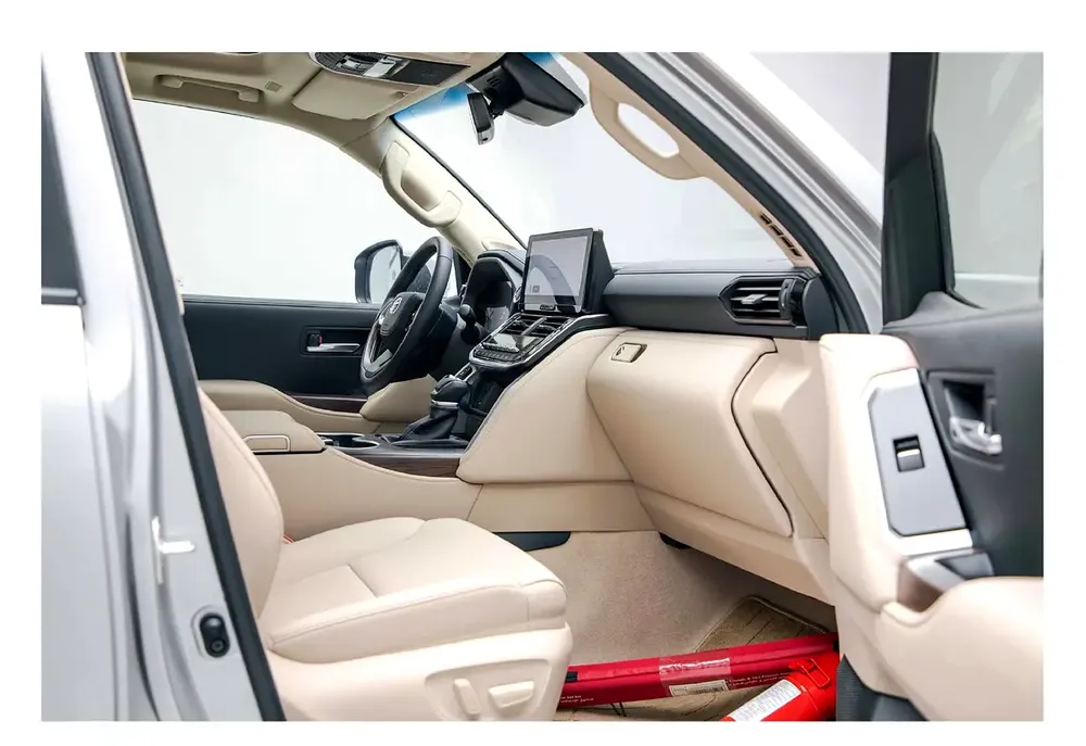 Toyota Land Cruiser GXR 3.5L TT GCC Specs - Image 9