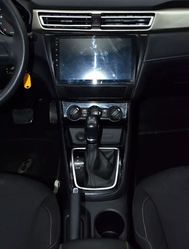 AED 357 EMi for 5Yrs | MG 5 ( 2023 Model ) in Black Color GCC Specs - Image 15