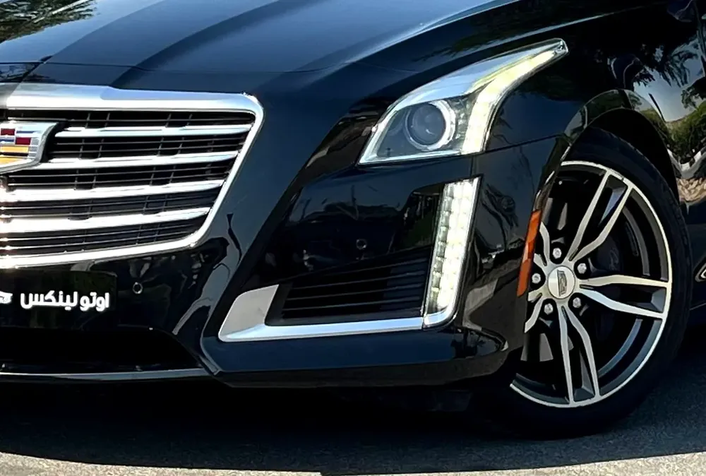 Cadillac CT5 Gcc full option  with services  history - Image 4