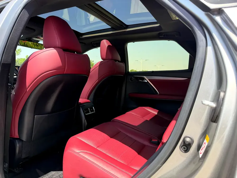 RX 450h F-Sport 2019 | GCC Specs | Full Service History | Impeccable Condition - Image 7