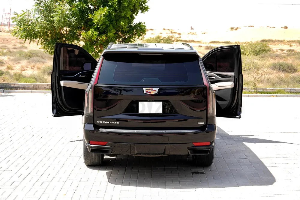 2022 Cadillac Escalade | 6.2 | Premium Luxury - Image 8