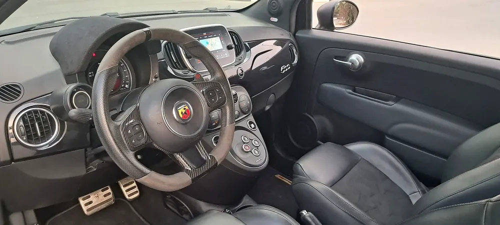 ABARTH 595 SCORPIONEORO 2022 FULL OPTION WARRANTY AGENCY AL GHANDI +ORGINAL PAINT 100% 1ST OWN 2KEYS - Image 10