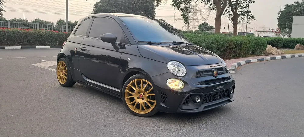 ABARTH 595 SCORPIONEORO 2022 FULL OPTION WARRANTY AGENCY AL GHANDI +ORGINAL PAINT 100% 1ST OWN 2KEYS - Image 4