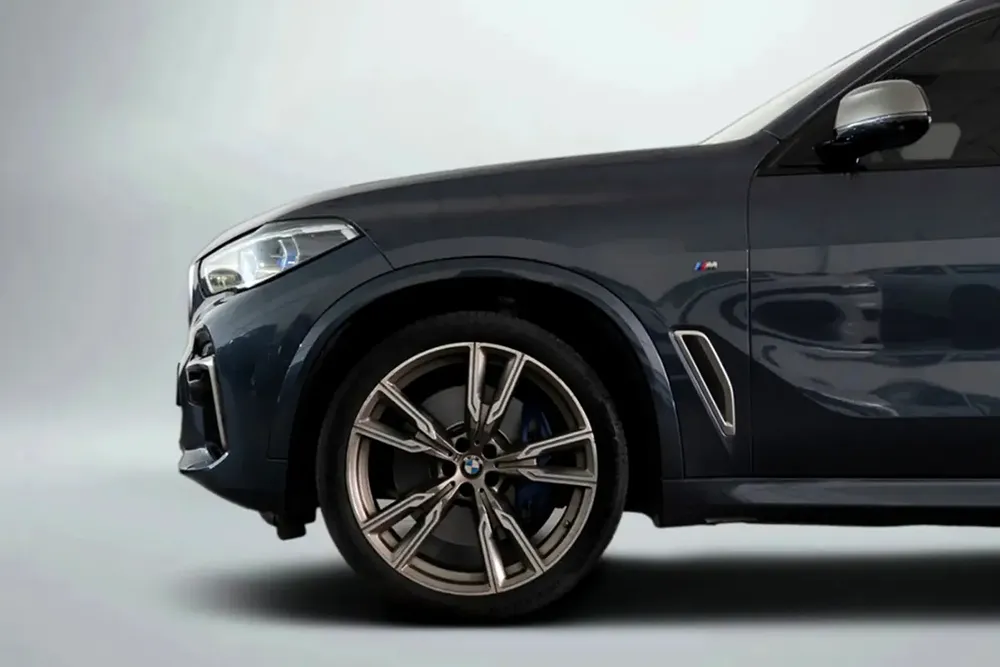 4,240 AED / 60 months | 0% DP | 2021 BMW X5 M50i / Full BMW Service History - Image 6