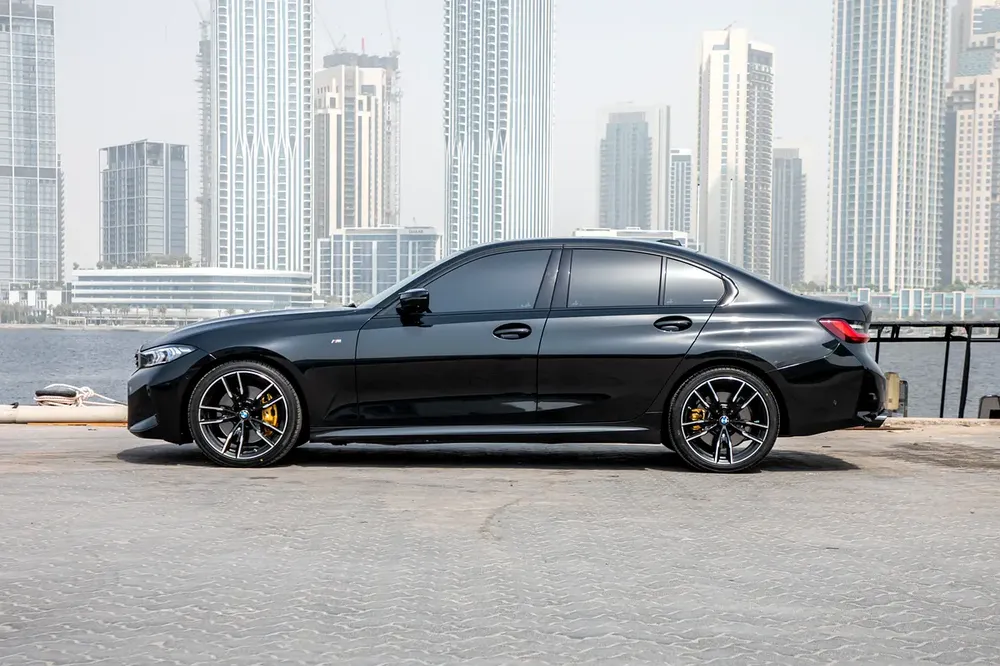 3600 AED P/M For 5 Years With 0% Down Payment BMW M340 V6 2023 - Image 4