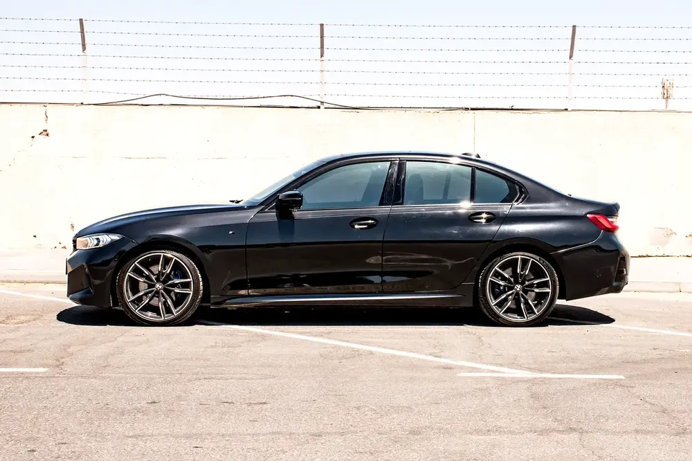 3600 AED P/M For 5 Years With 0% Down Payment BMW M340 V6 2023 - Image 7