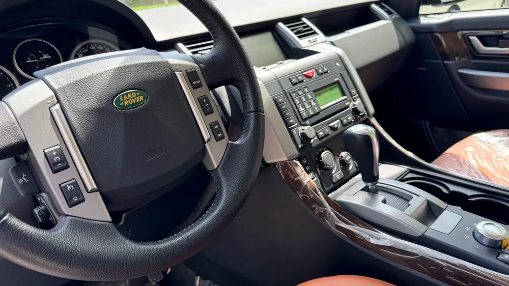 Land Rover Range Rover Sport HSE 2008 - GCC Specs - Image 11
