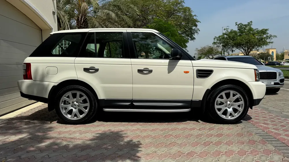 Land Rover Range Rover Sport HSE 2008 - GCC Specs - Image 6
