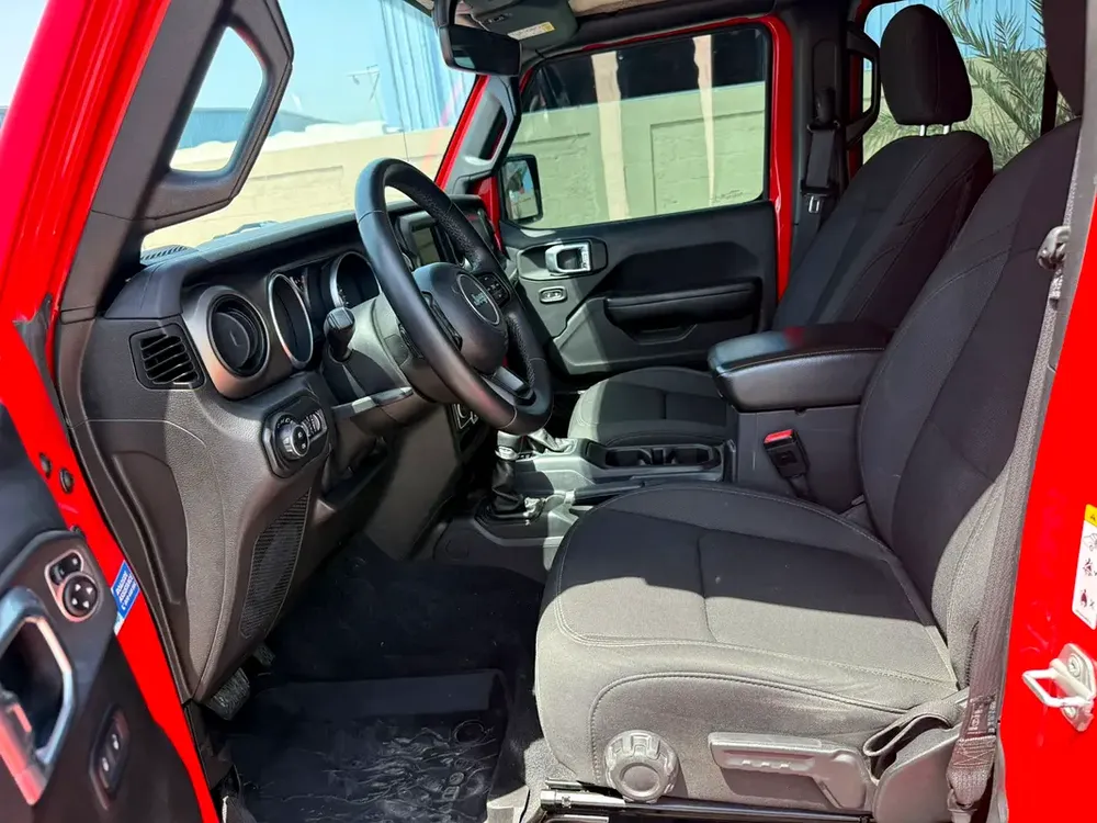 2018 Jeep Wrangler Unlimited Sport - GCC Specs - Low mileage - Very clean car - Image 16