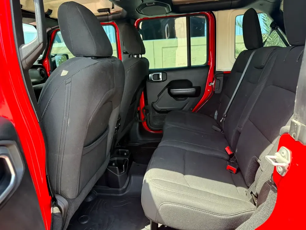 2018 Jeep Wrangler Unlimited Sport - GCC Specs - Low mileage - Very clean car - Image 5