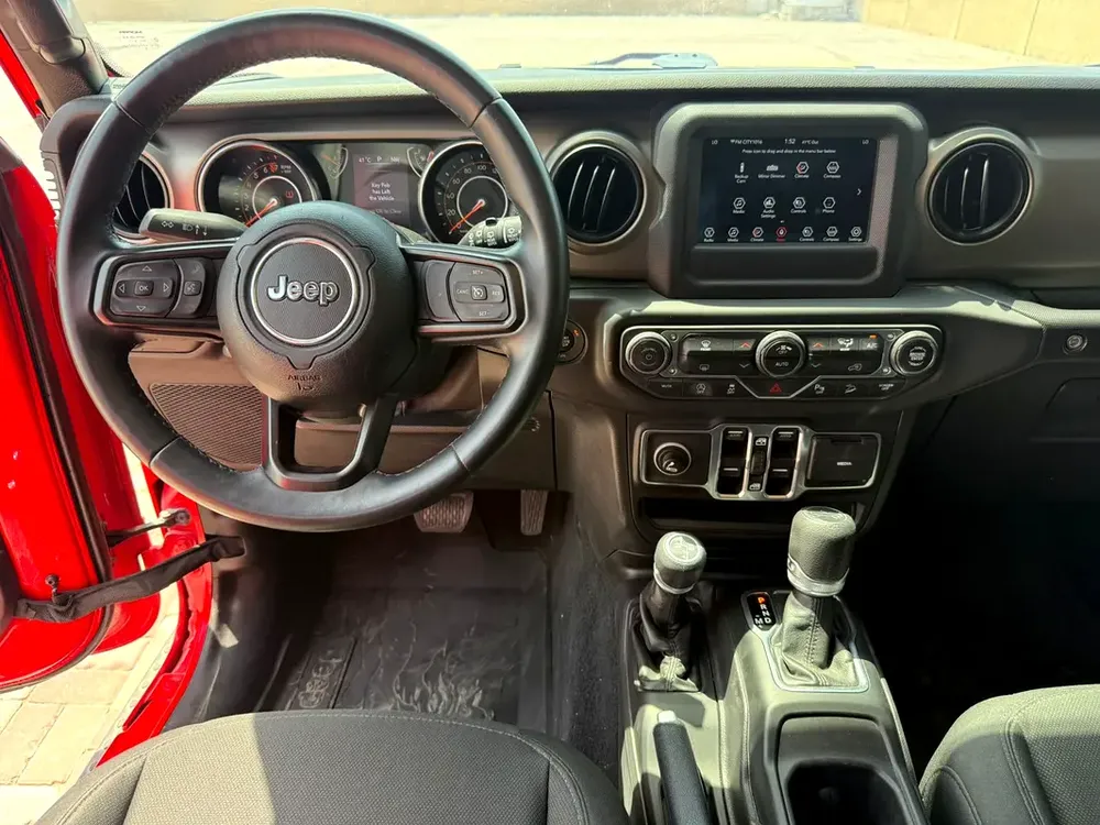 2018 Jeep Wrangler Unlimited Sport - GCC Specs - Low mileage - Very clean car - Image 6
