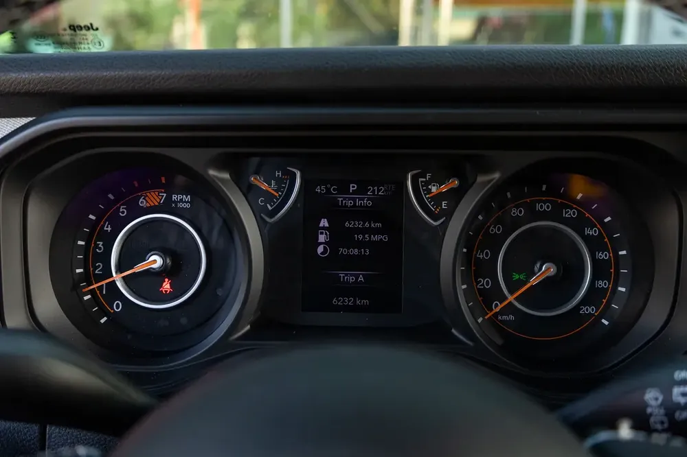 Jeep Wrangler Sport (LOW MILEAGE) 2025 GCC | Agency Warranty | Service Contract - Image 16