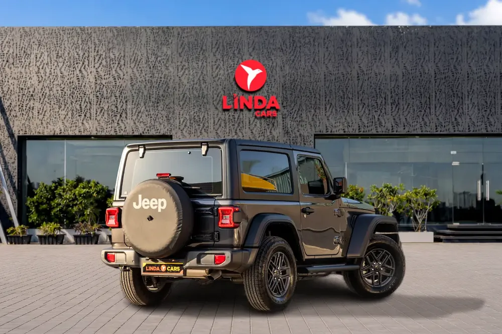 Jeep Wrangler Sport (LOW MILEAGE) 2025 GCC | Agency Warranty | Service Contract - Image 6