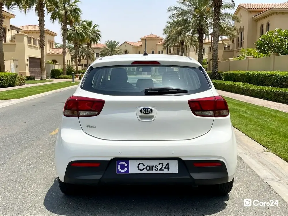 AED 376/month | 0 DP | Free 3 Months Warranty | Service History | 30 Day Return | KIA RIO 2019 - Image 4