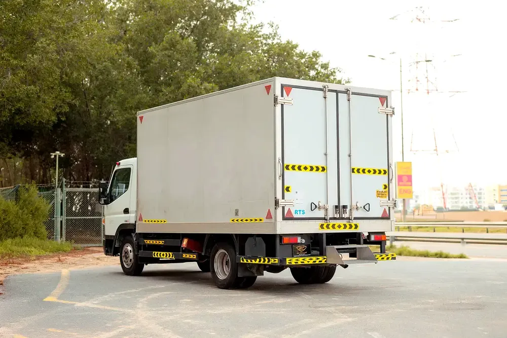 Mitsubishi Canter | Chiller Reddot | GCC Specs | Ref#M41200 - Image 4