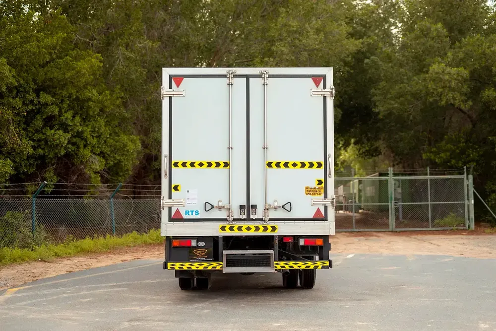 Mitsubishi Canter | Chiller Reddot | GCC Specs | Ref#M41200 - Image 6