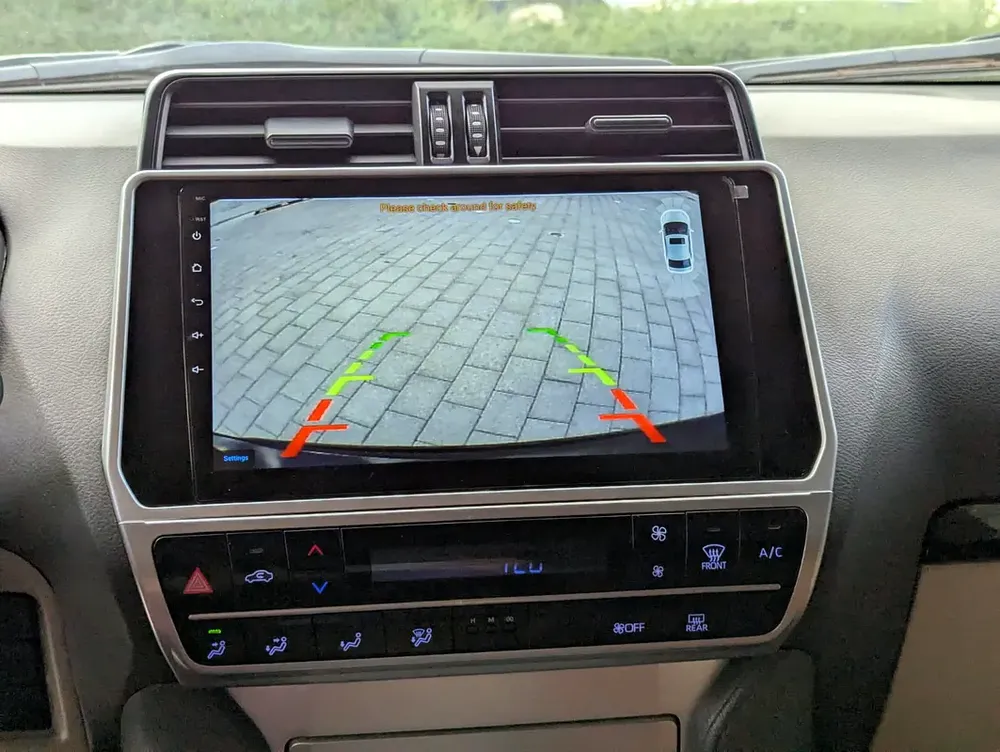 TOYOTA PRADO 2019 GCC V4 2.7L ACCIDENT FREE IN EXCELLENT CONDITION - Image 7