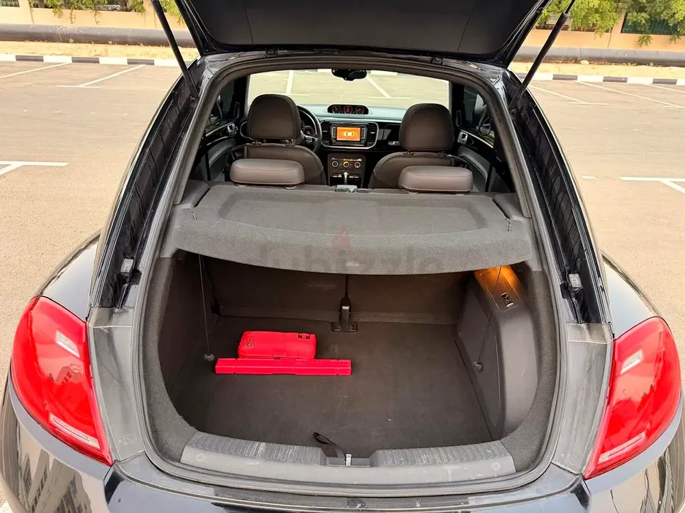 2016 Volkswagen Beetle 2.0 SEL - Image 14