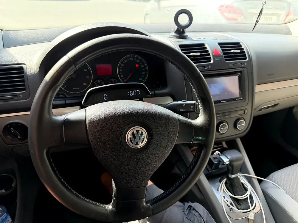 Volkswagen Golf 2007 2.0 FSI.GCC Specs - Well Maintained - Image 7