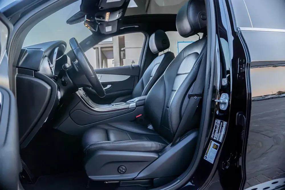 MERCEDES-BENZ GLC-CLASS 300 2021 - Image 15