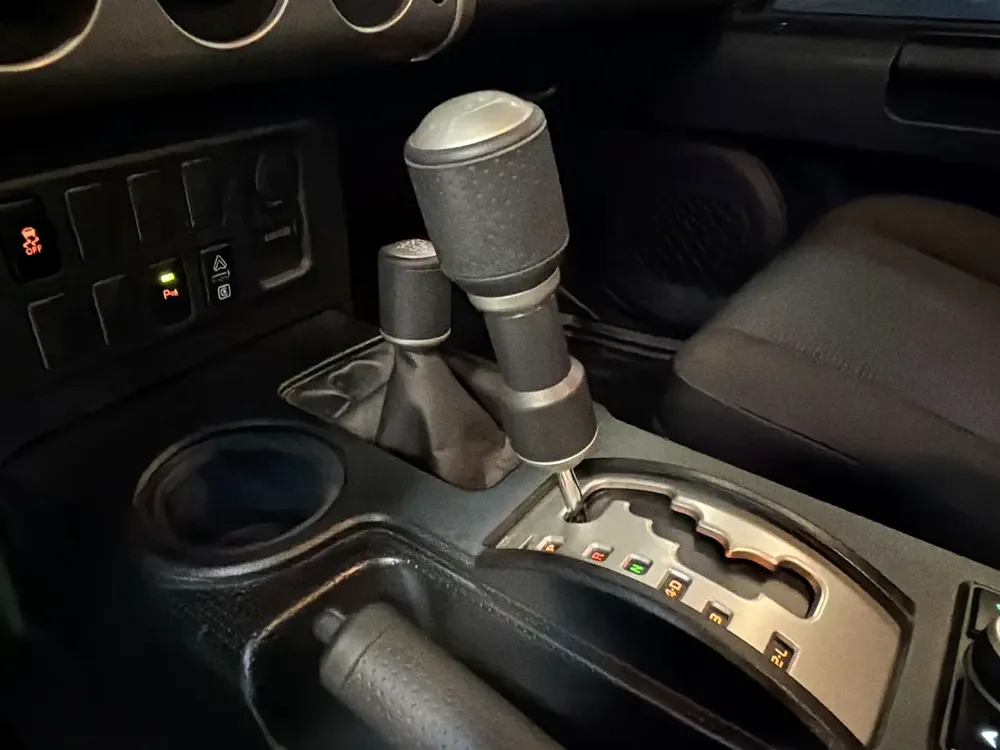 2,260pm Zero Down Available Toyota FJ Cruiser GXR 2022 - GCC Specs - Image 14