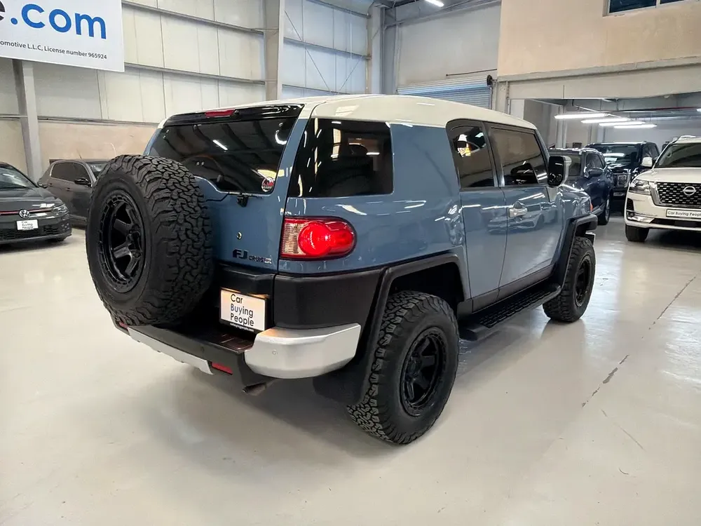 2,260pm Zero Down Available Toyota FJ Cruiser GXR 2022 - GCC Specs - Image 7
