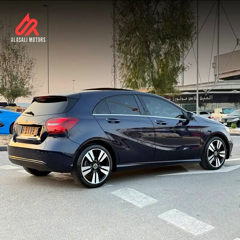 Mercedes A-200 2018 Imported from Korea Gcc  specifications - Image 6