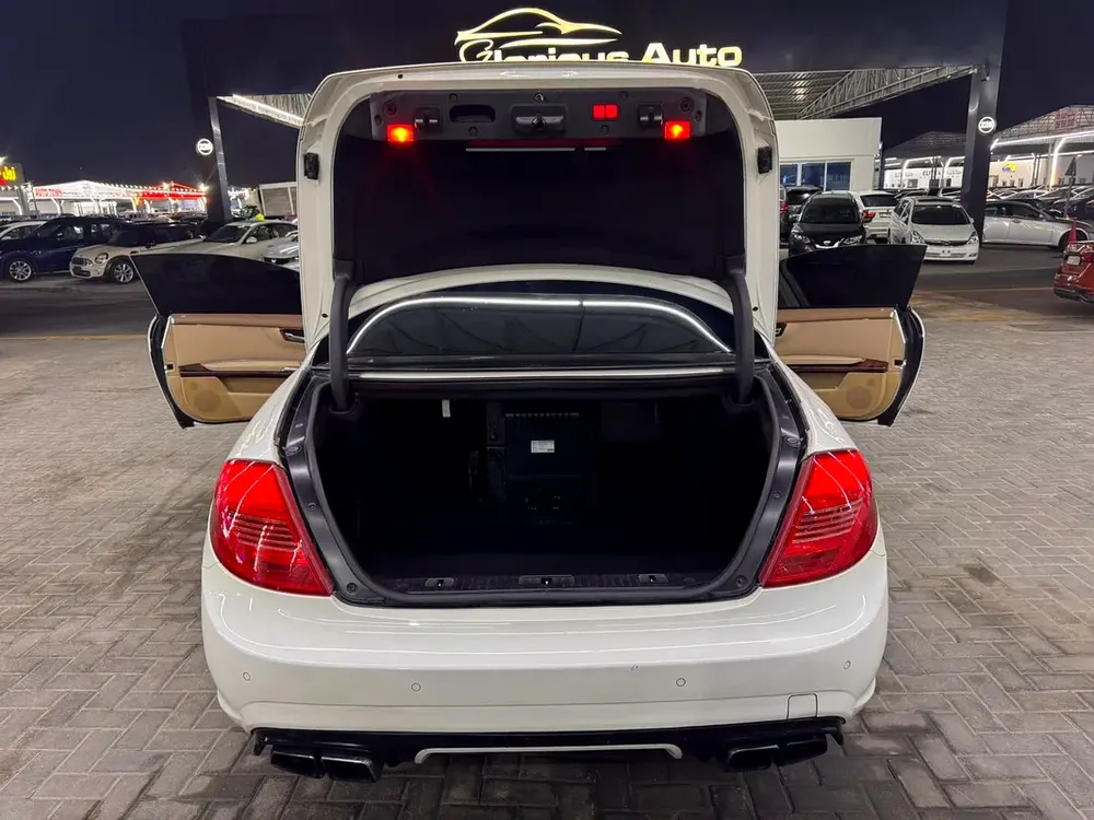 مرسيدس CL 500 موديل 2011 خليجي بحالة ممتازه محول CL63 بدون حوادث توب نظافه فل اوبشن رقم .1 - Image 13