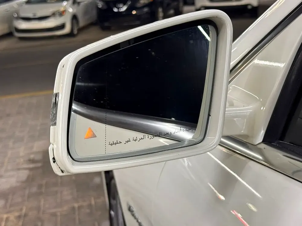 مرسيدس CL 500 موديل 2011 خليجي بحالة ممتازه محول CL63 بدون حوادث توب نظافه فل اوبشن رقم .1 - Image 14