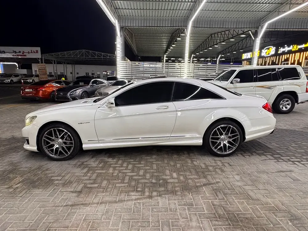 مرسيدس CL 500 موديل 2011 خليجي بحالة ممتازه محول CL63 بدون حوادث توب نظافه فل اوبشن رقم .1 - Image 5